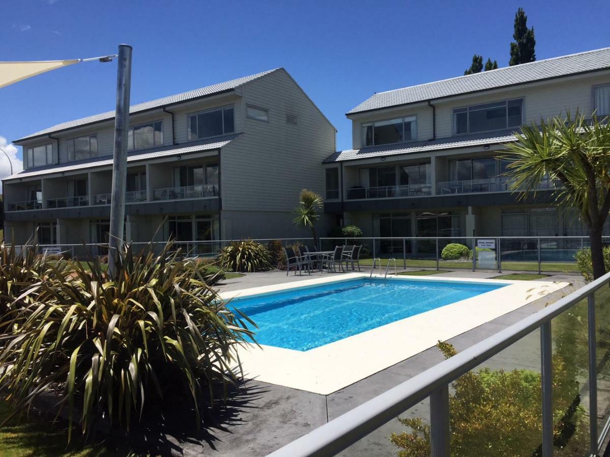 Lake Terrace Apartment Taupo Ngoại thất bức ảnh